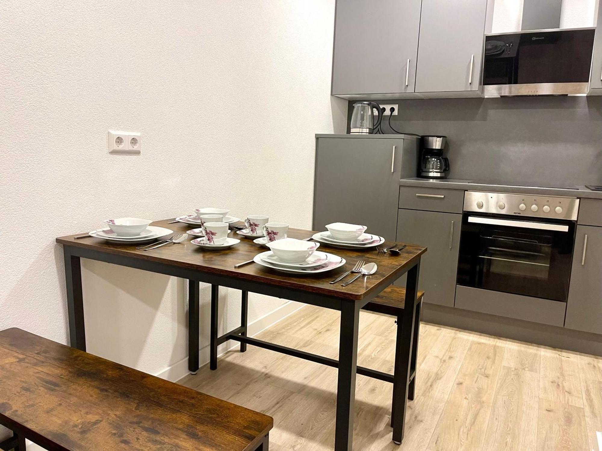 Neu Grosse Einzimmerwohnung Im Zentrum Goldstadt Pforzheim Schloessle Esterno foto